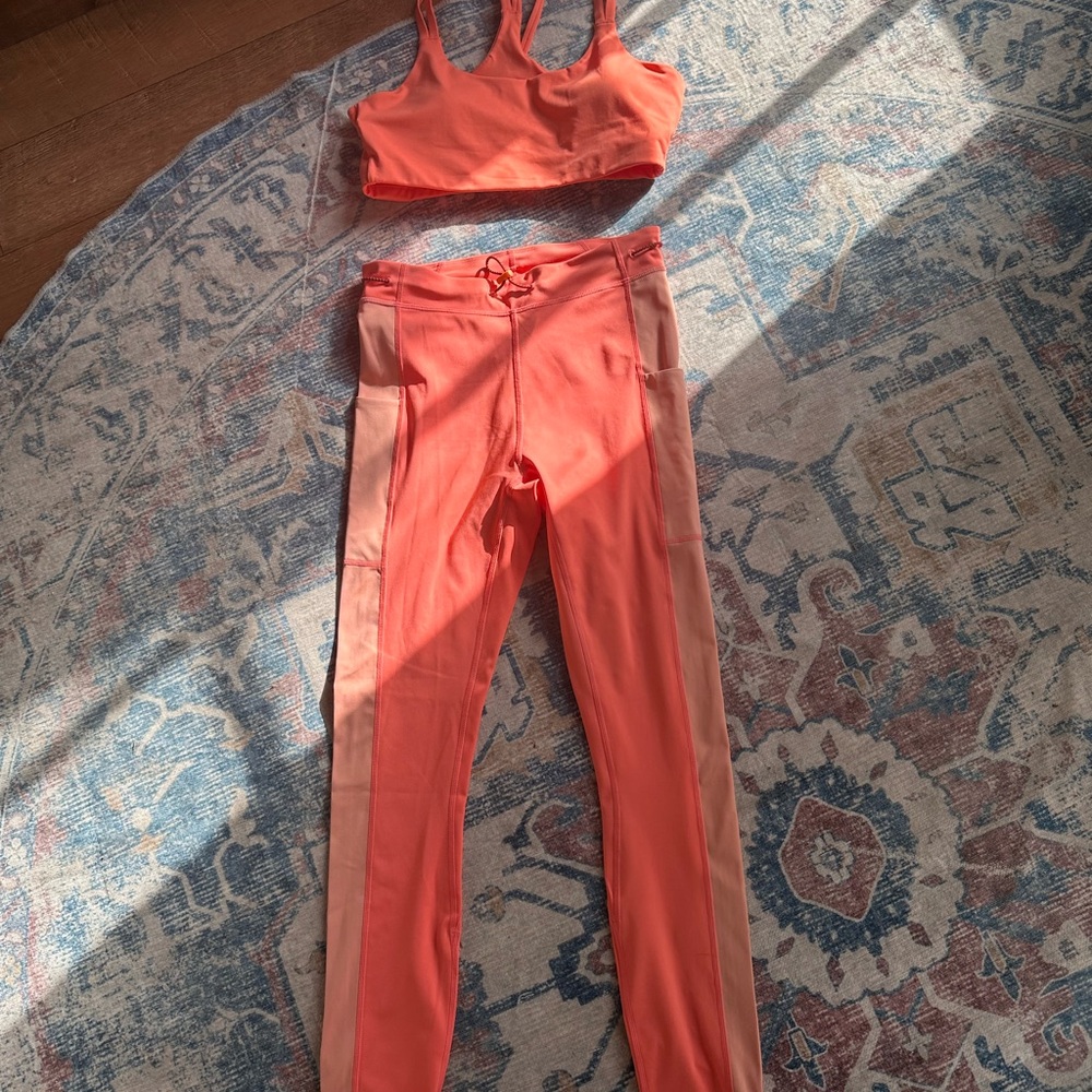 Fabletics Coral and Beige Leggings Set